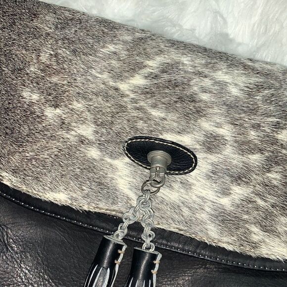 La Curtiembre Black Leather Cowhide Satchel Shoulder Crossbody Bag - Picture 4 of 11